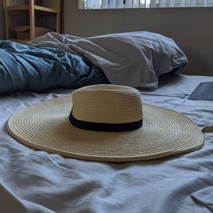 H&M wide brim sun hat